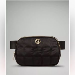 Lululemon Everywhere Belt Bag 1L - Quilted Velour
